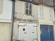 IMMEUBLE / MAISON AVEC GARAGES HYPERCENTRE - 62.33 m2 — photo 2