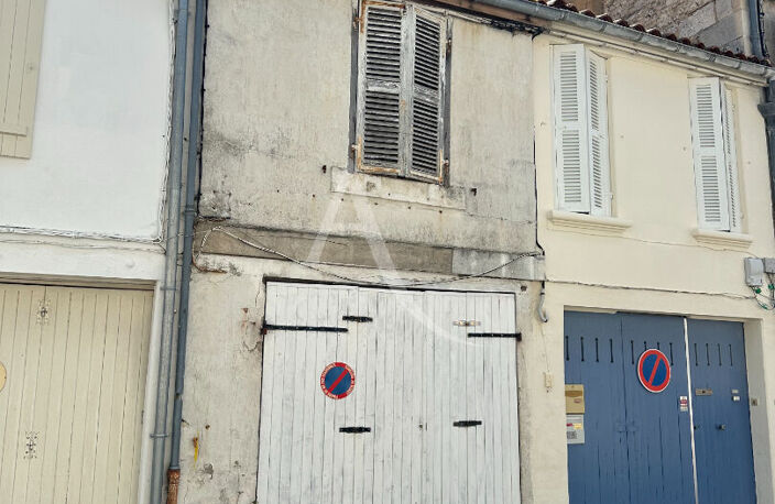 IMMEUBLE / MAISON AVEC GARAGES HYPERCENTRE - 62.33 m2 — photo 2
