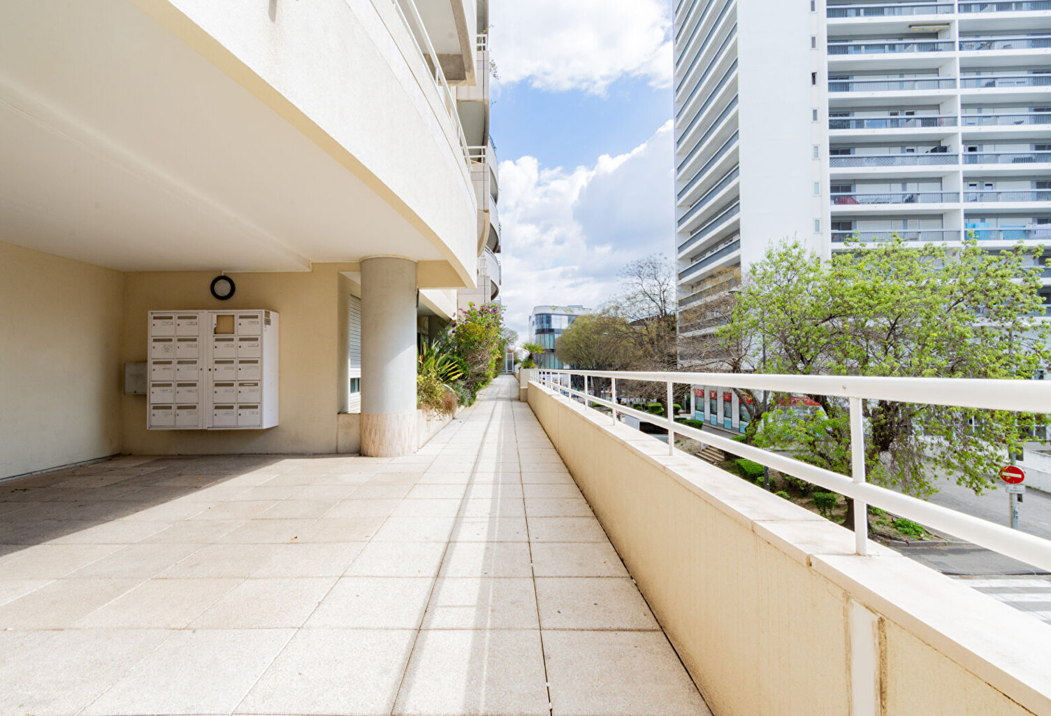 Appartement  4 pièces  avec terrasse 95m2 Marseille 13008 — photo 1