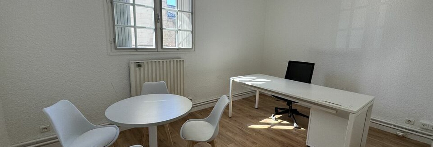 Bureau  65 m² à louer à Tours (37000)
