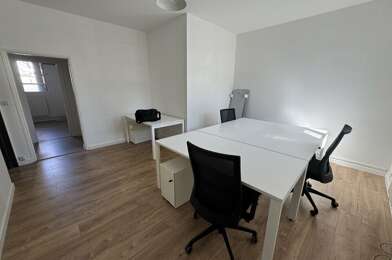Bureau  1265 €