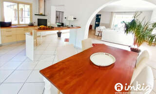 Maison 7 Pièces 215 m² à vendre à Arveyres (33500)