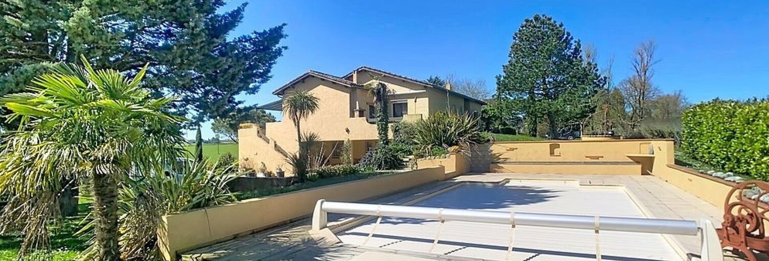 Maison 7 Pièces 218 m² à vendre à Castelnau-Barbarens (32450)