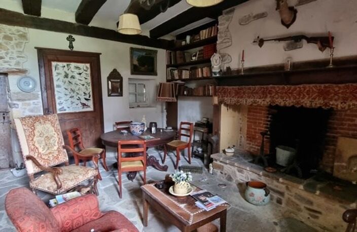 Maison en pierre de 4 pièces principales — photo 2