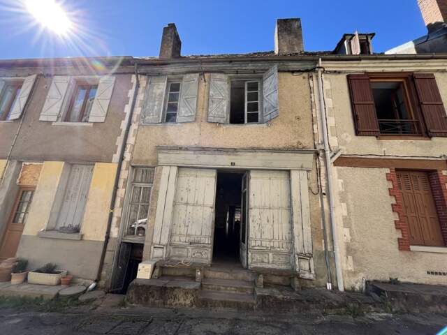 Maison de bourg de 4 pièces principales — photo du bien