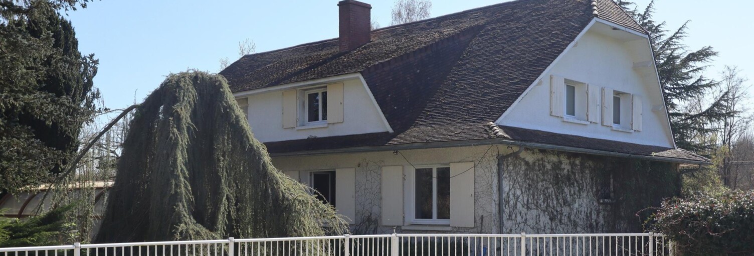 Maison 10 Pièces 245 m² à vendre à Sauzé-entre-Bois (79190)