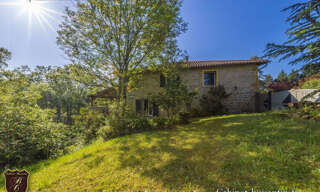 Maison 6 Pièces 225 m² à vendre à Val d'Oingt (69620)