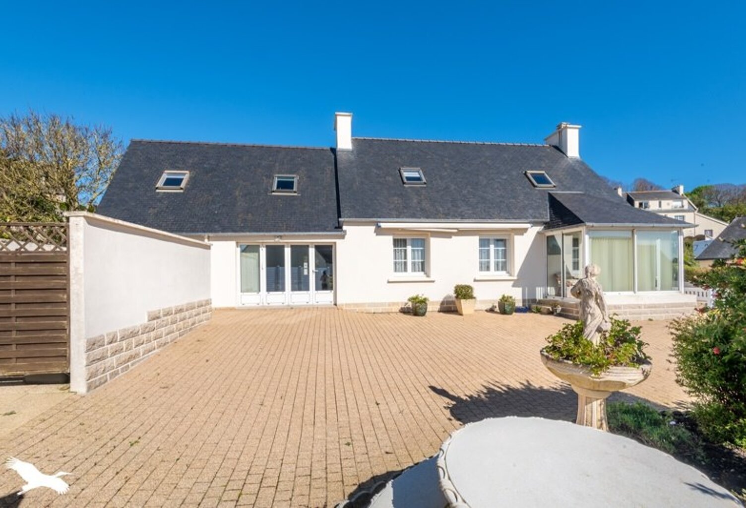 Maison de ville de 9 pièces principales — photo 1