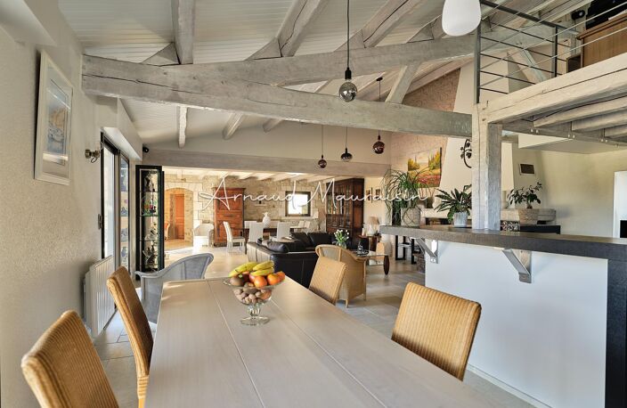 Maison familiale avec piscine et terrain paysagé ! — photo 5