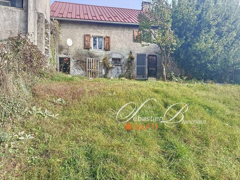 Maison à rénover de 87m2 et grange attenante — photo 1