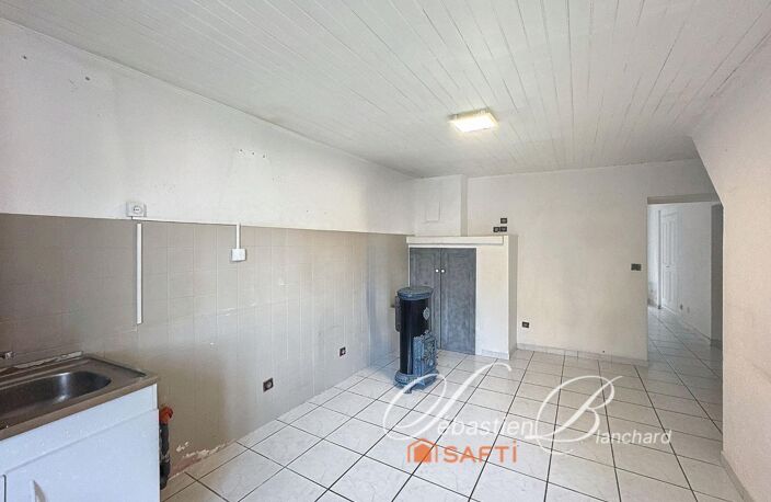 Maison à rénover de 87m2 et grange attenante — photo 3