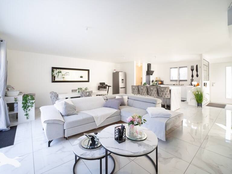 Contemporaine de 5 pièces principales — photo 1