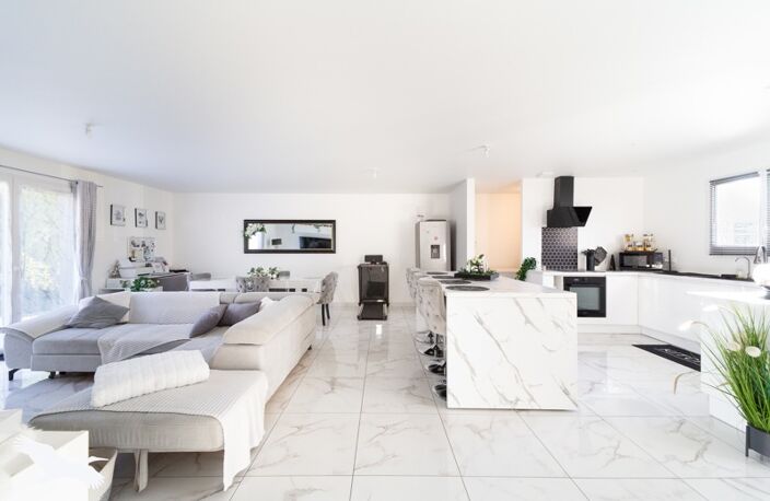 Contemporaine de 5 pièces principales — photo 3