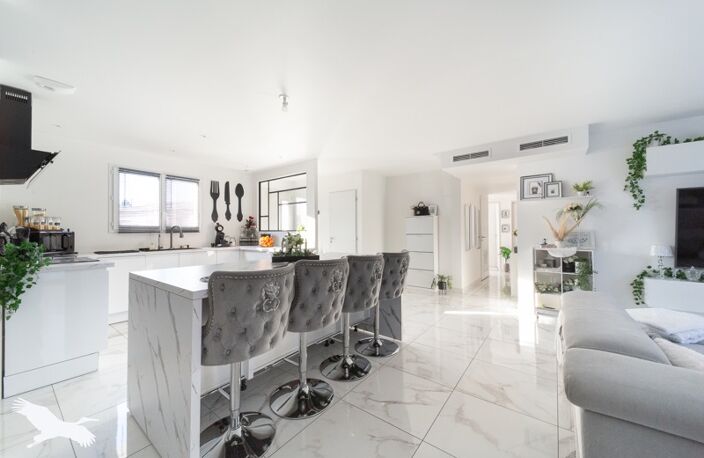 Contemporaine de 5 pièces principales — photo 4