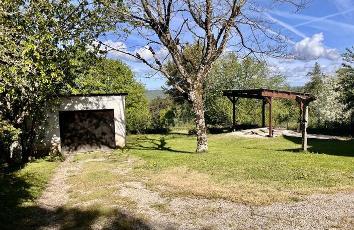 Maison en pierre de 4 pièces principales — photo 2