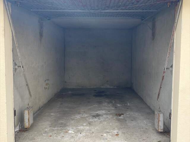 GARAGE PROCHE FRONTIÈRE — photo du bien