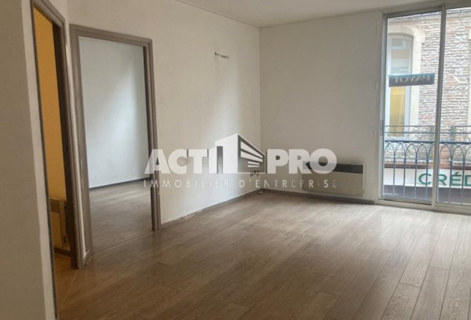 Bureaux à vendre — photo 1