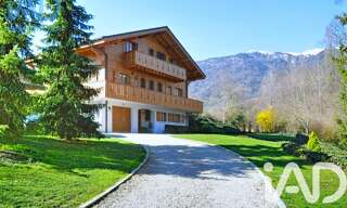 Divers 8 Pièces 230 m² à vendre à Farges (01550)