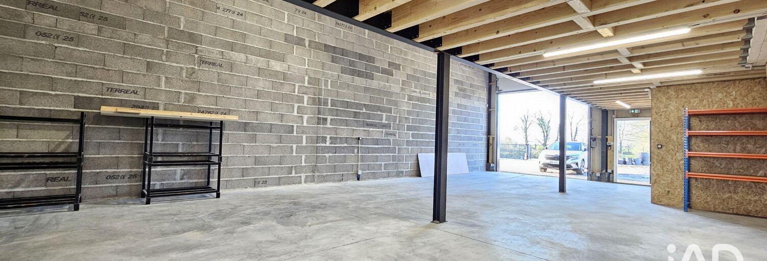 Commerce  198 m² à louer à Montréverd (85260)