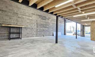 Commerce  198 m² à louer à Montréverd (85260)