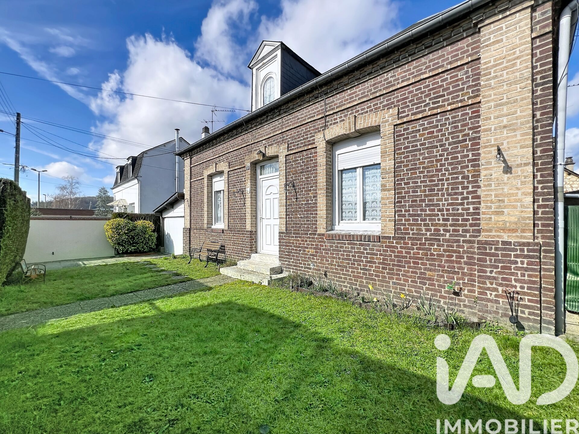 St-Aubin-Les-Elbeuf - 110m² - 4p. - 3ch.