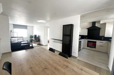 Appartement 3 pièces 990 €