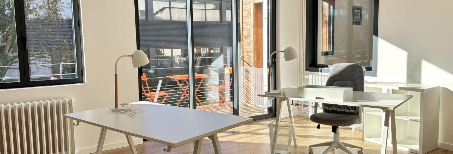 Bureau  25 m² à louer à Champagne-au-Mont-d'Or (69410)