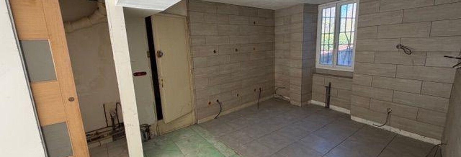 Commerce  30 m² à vendre à Saint-Fargeau-Ponthierry (77310)