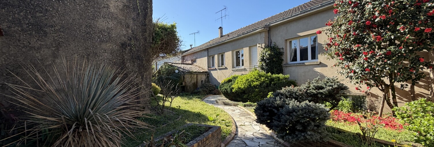 Maison 7 Pièces 186 m² à vendre à La Châtaigneraie (85120)