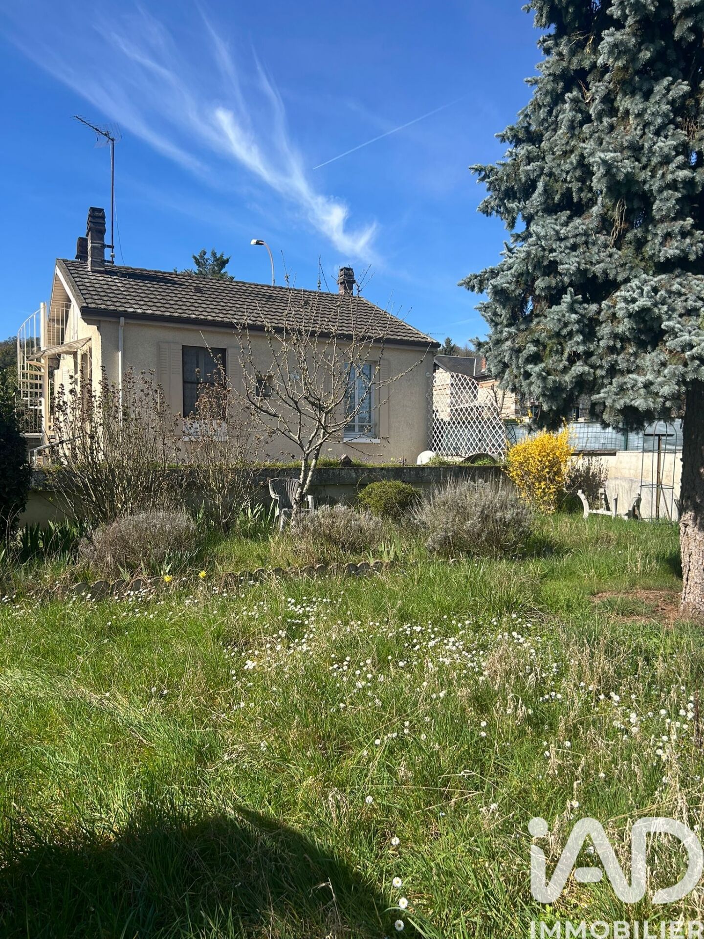 Maison à vendre, 2 pièces, 51 m², Saint-Julien-du-Sault