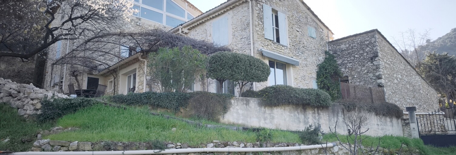Maison 7 Pièces 289 m² à vendre à La Roque-Alric (84190)