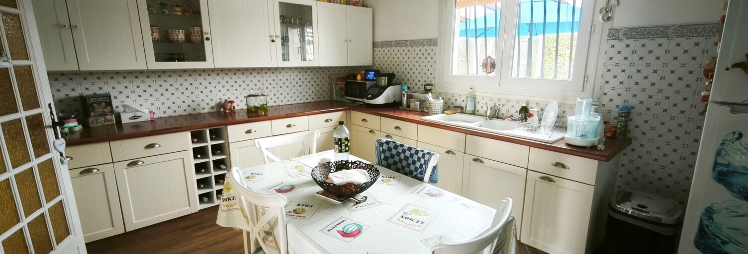 Maison 5 Pièces 140 m² à vendre à Saint-Denis-de-Pile (33910)