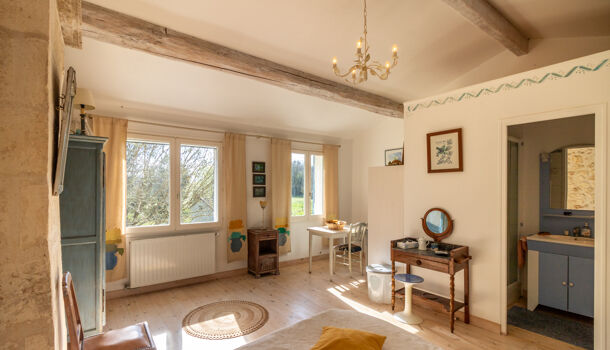 Villa / Maison 8 pièces  à vendre Nieul-lès-Saintes 17810