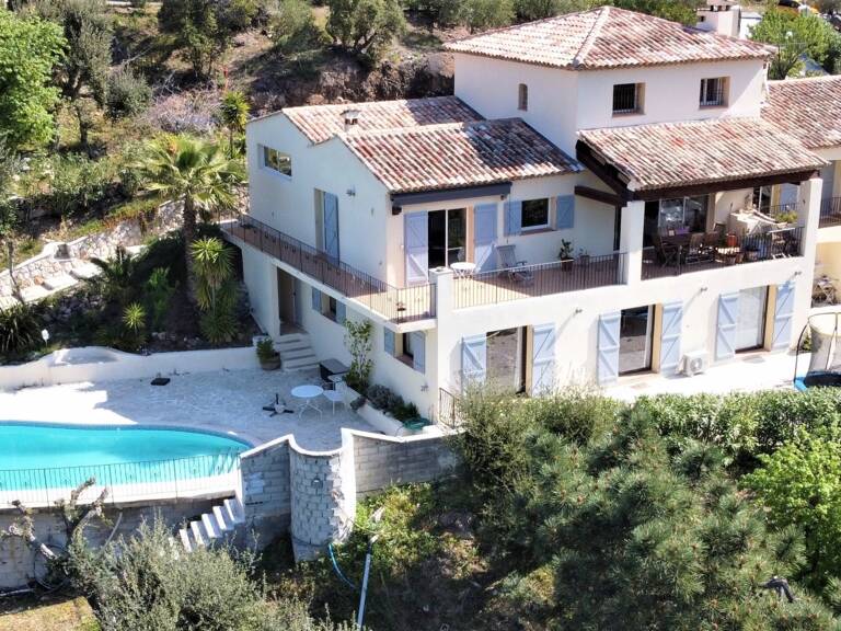 Vente Maison/villa 8 pièces — photo 1