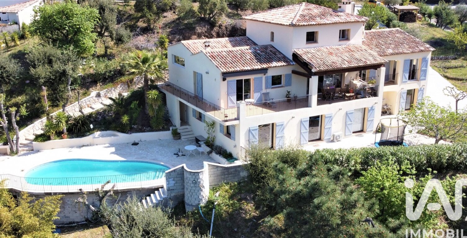 Vente Maison/villa 8 pièces — photo 1
