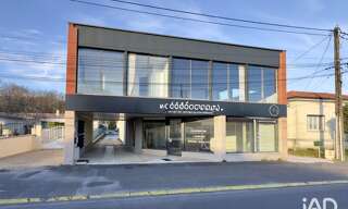 Commerce  230 m² à louer à Soyaux (16800)