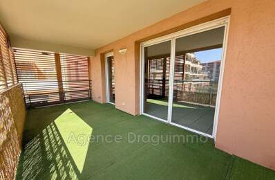 Reloué par l''agence<BR>CHARMANT F3 avec PISCINE QUARTIER CHABRAN — photo du bien
