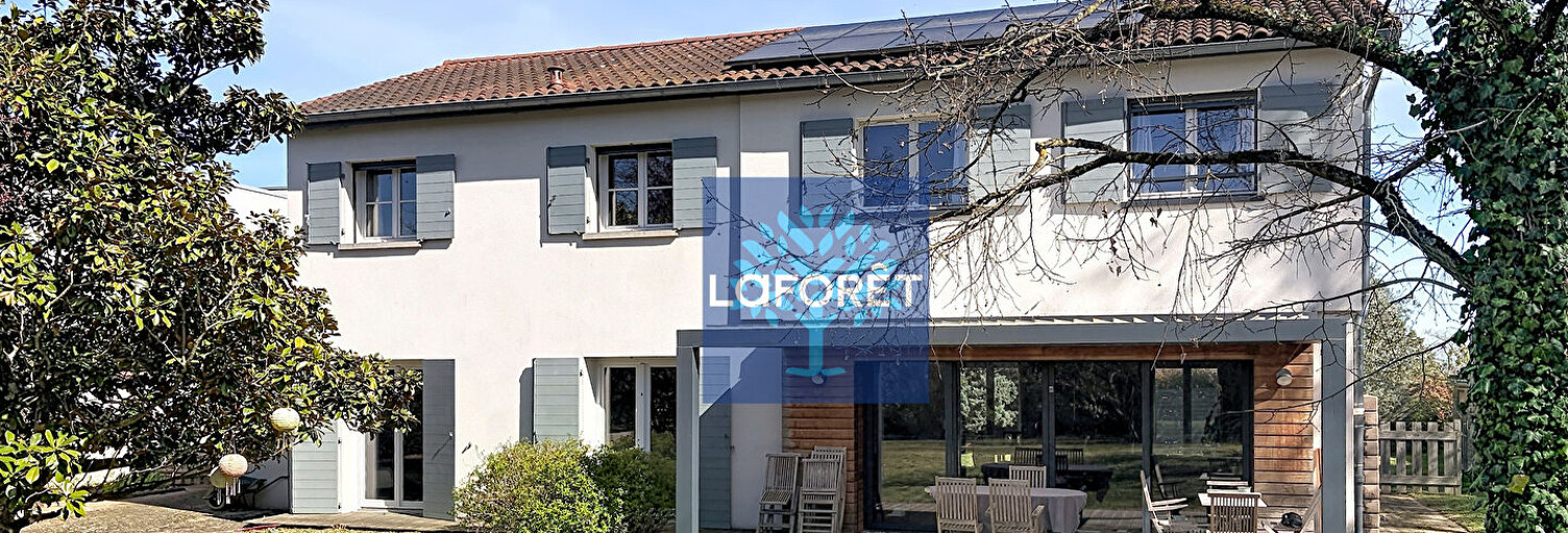 Maison 6 Pièces 213 m² à vendre à Saint-Genis-Laval (69230)