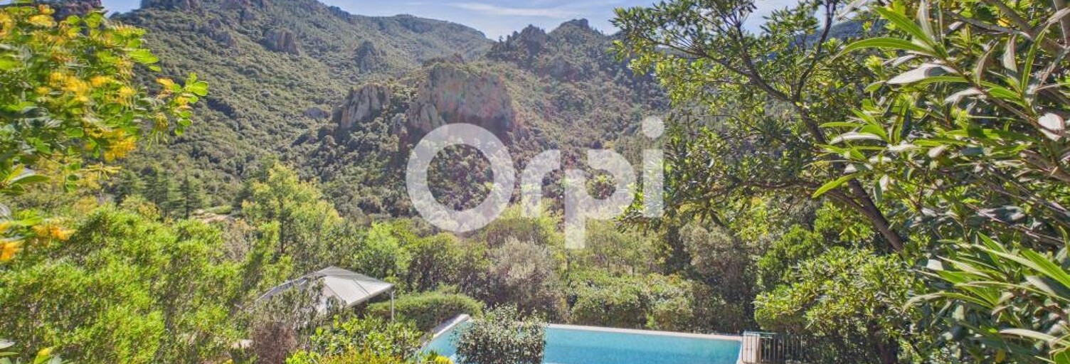 Maison 5 Pièces 197 m² à vendre à Fréjus (83600)