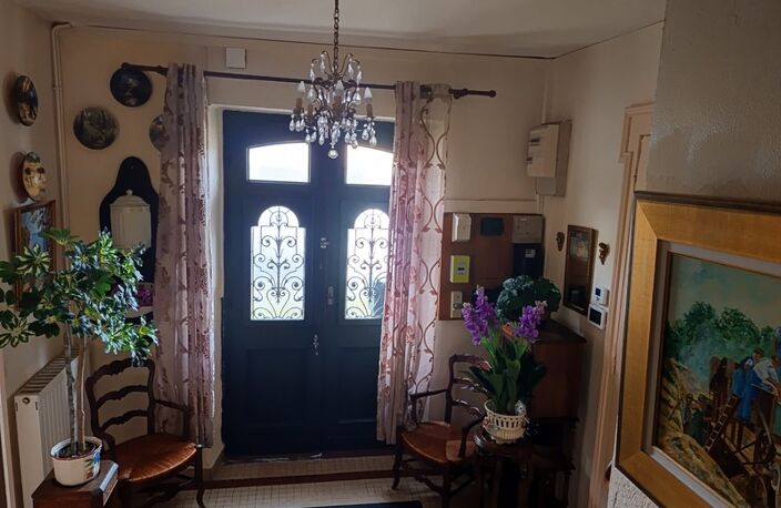 Opportunité : Maison de Village à rafraichir de plus de 170 m² — photo 2