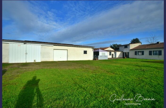 Guillaume BONNIN immobilier 86 vous présente cette Maison 6/7 pièces de 139m² avec 4 à 5 chambres + Jardin avec terrasse à Saint-Léger La Pallu (86380) — photo 4