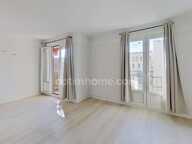 Gare RER "Le Raincy - Villemomble" - Appartement à rénover de 3 pièces avec balcon et cave — photo 2