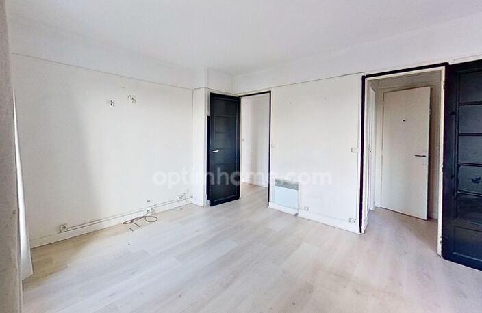 Gare RER "Le Raincy - Villemomble" - Appartement à rénover de 3 pièces avec balcon et cave — photo 5