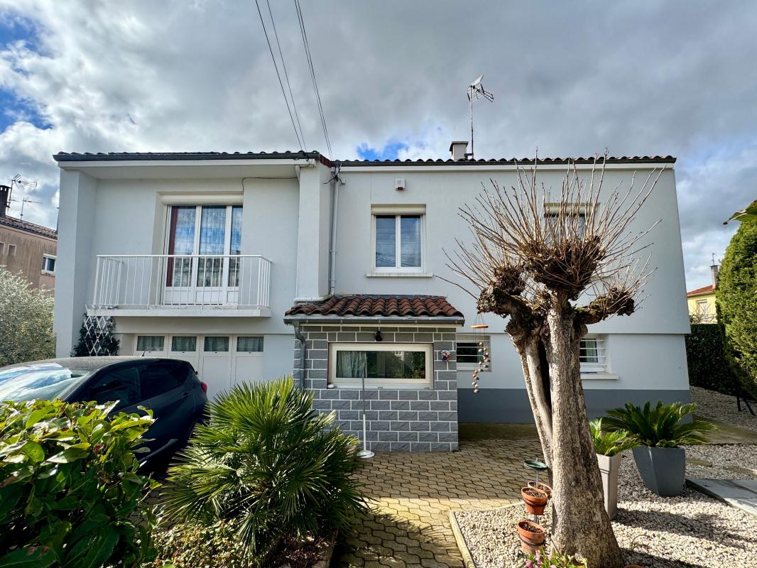 Villa / Maison  T6 à vendre Romans-sur-Isère 26100