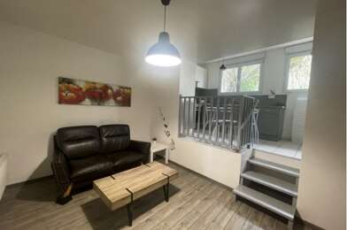 Appartement 3 pièces 910 €