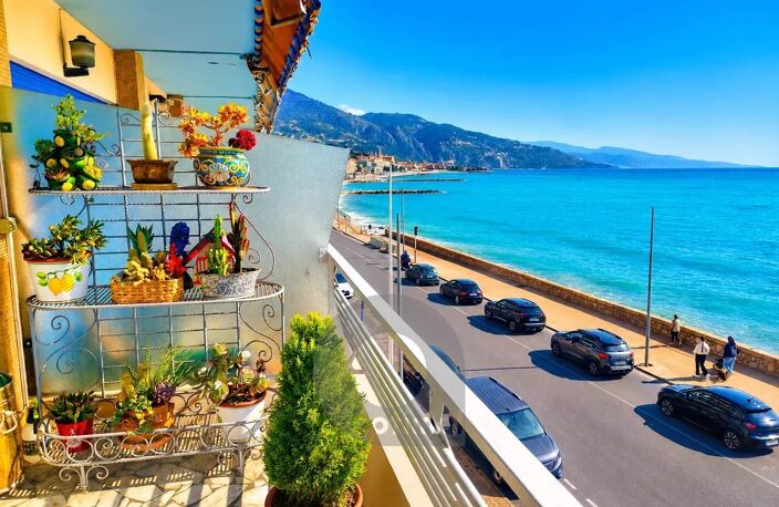 MENTON 3 pièces front de mer — photo 2