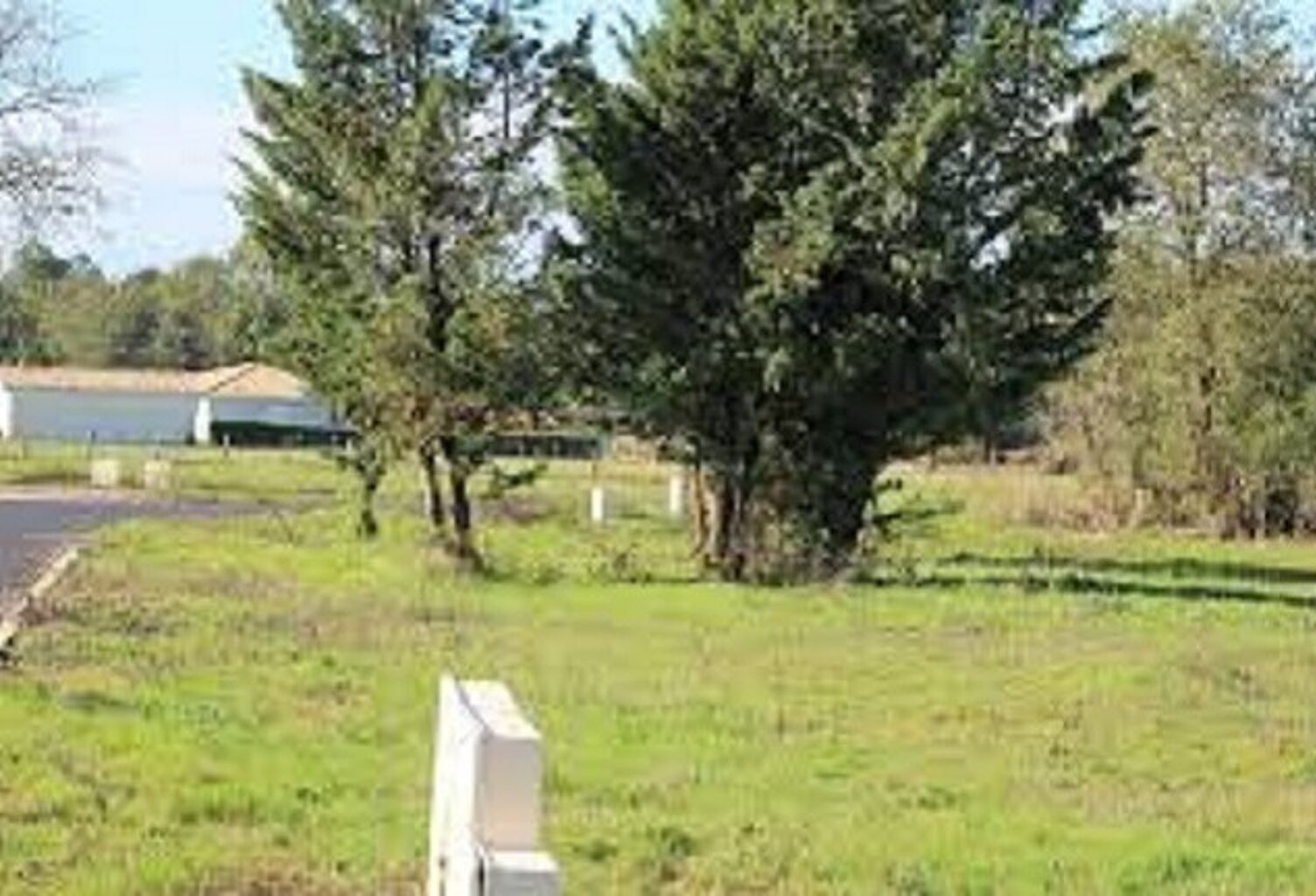 Terrain à bâtir à Belin-Béliet (33830) — photo 1
