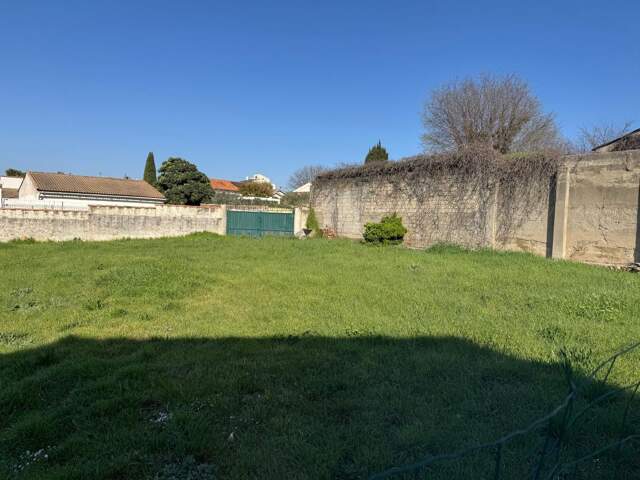 Terrain constructible viabilisé BEAUCAIRE — photo du bien