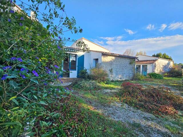 Deux charmantes maisons À Vendre sur une parcelle de plus de 850m², opportunité rare ! — photo du bien