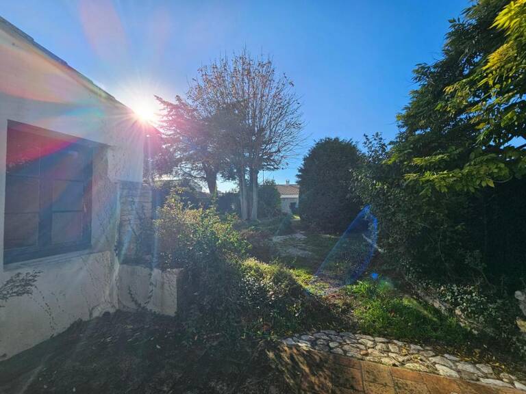 Deux charmantes maisons À Vendre sur une parcelle de plus de 850m², opportunité rare ! — photo 1